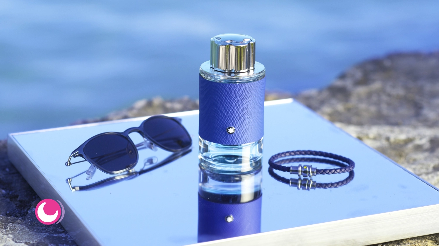 عطر ادکلن مون بلان اکسپلورر الترا بلو (Montblanc Explorer Ultra Blue)